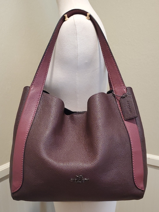 Coach Handbags - Like NEW Coach Hadley Shoulder Bag